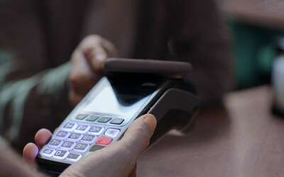 Truffa del POS nascosto anche in Italia ecco come non farsi rubare denaro