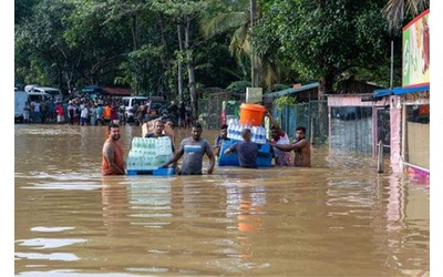 Sud est Asiatico devastato dalle alluvioni le vittime sono oltre 1100