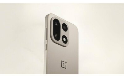 OnePlus 15 arriver molto prima del previsto la presunta data di lancio globale