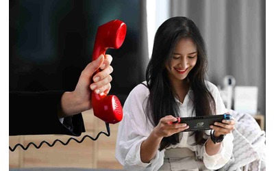 Il call center Nintendo che aiuta i videogiocatori bloccati con ogni titolo VIDEO