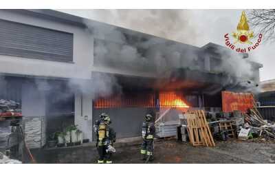 Incendio a Roma, tappezzeria distrutta delle fiamme